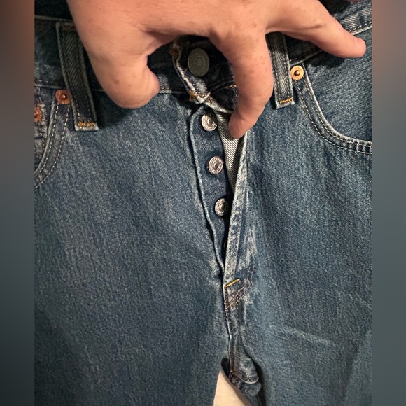 Levi's 501 Straight Jeans with Button Fly Medium Wash Men's Size 32X29 - Picture 3 of 5